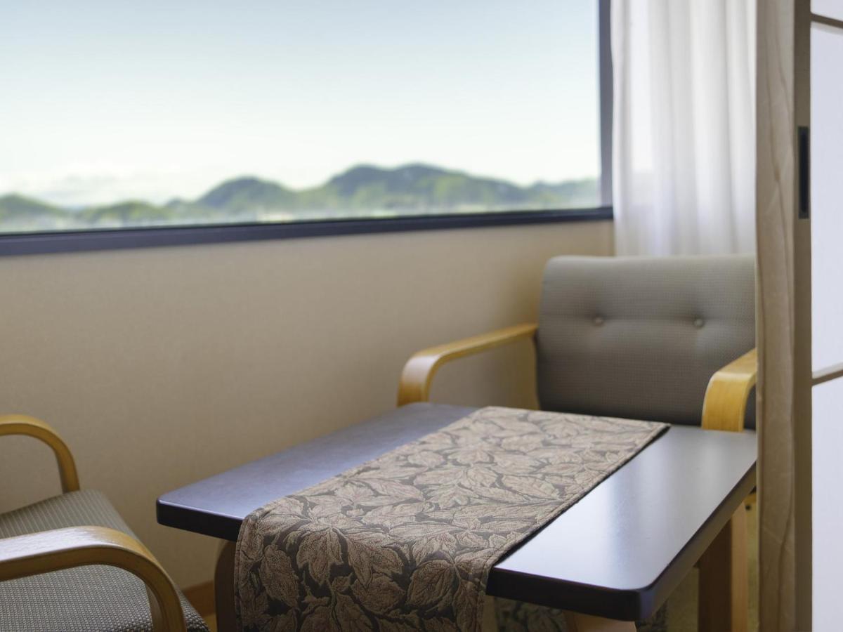Hotel Chres à Kōchi Extérieur photo